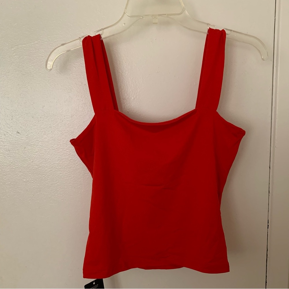 Amiliashp  Red Summer Cropped Tank Wide Strap LaRge NWT